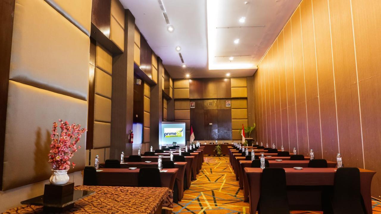 Hotel Primebiz Cikarang Exterior foto