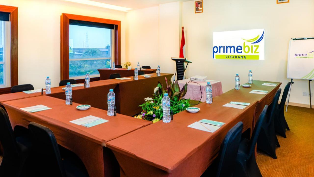 Hotel Primebiz Cikarang Exterior foto